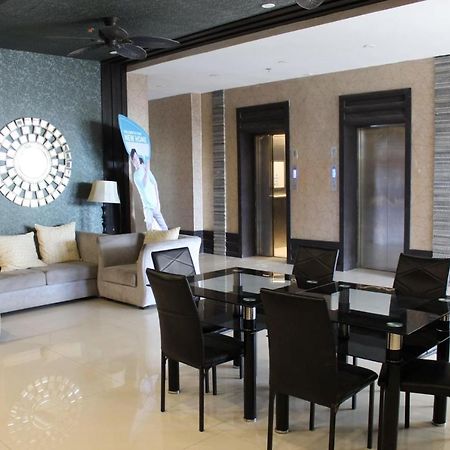 Luxanos Condo Place- San Marino Cebu Bagian luar foto